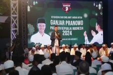 Relawan dan Ulama Doakan...
