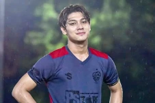 Rizky Billar Cuma Makan...