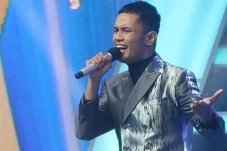 Reza Tersingkir dari...