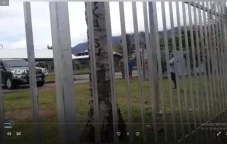 Gubernur Papua Lukas...
