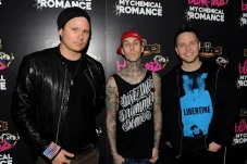 Tom DeLonge Kembali...
