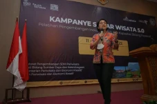 Kemenparekraf Gelar...