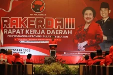 Buka Rakerda PDIP Sulsel,...