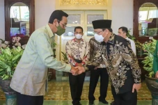 Sowan ke Sultan HB X,...