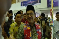 Wamenag Kunjungi Expo...