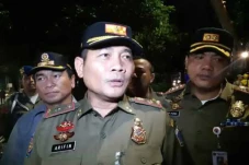 Profil Arifin, Kepala...