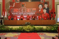 PDIP Sulsel Target 5...