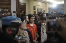 Rizky Billar Masih Berstatus...