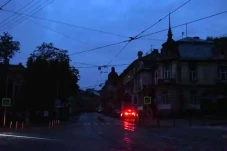 Serangan Rusia Hantam...