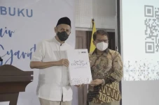 Berdakwah Lewat Buku,...