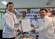 Memenuhi Syarat Verifikasi...