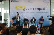 Kenalkan Bisnis ke Mahasiswa,...