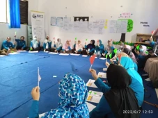 Penuhi Kebutuhan Anak,...