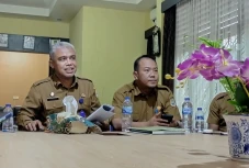 128 Guru SD dan SMP...