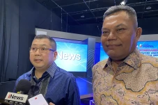 Angkat Letjen TNI (Purn)...