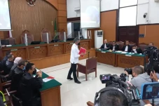 Terungkap, Hendra Kurniawan...