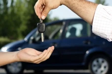 Tips Membeli Mobil Pertama...