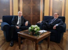 Mantan PM Italia Berlusconi...