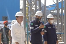 Presiden Jokowi Tinjau...