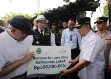 Ridwan Kamil Kunjungi...