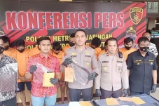 Komplotan Jambret Spesialis...