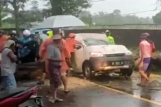 Kronologi Kakak Adik...