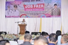 Ribuan Masyarakat Antusias...