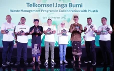 Telkomsel Jaga Bumi...
