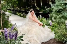Gaun Pengantin Kim Yuna...