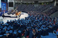 3 Wisudawan ITB Raih...