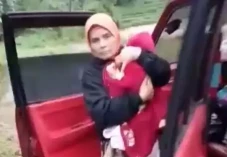 Ibu Hamil Melahirkan...