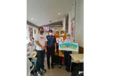 700 Gerai KFC dalam...