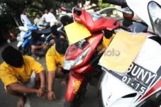 Menyamar Jadi Pembeli,...