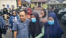 Penusuk Bocah Pulang...