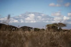 Gunung Kilimanjaro Terbakar,...