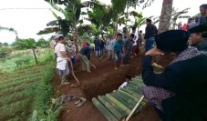 Keluarga Berharap Syahid,...