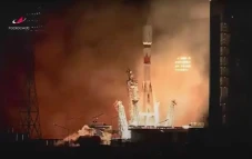 Rusia Luncurkan 4 Satelit...
