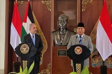Bertemu Prabowo Subianto,...