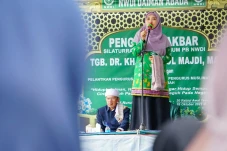 Wagub NTB Rohmi Minta...