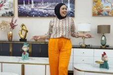 Intip Rumah Baru Elly...
