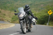 Motor Sport Harus Pakai...