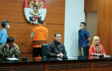 Mantan Kepala BPN Riau...