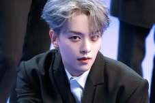 Ravn Hengkang dari Oneus,...