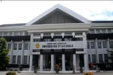 Sah, Universitas Syiah...