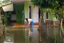 Rumah Terendam Banjir...