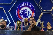 Gilang Mundur dari Presiden...