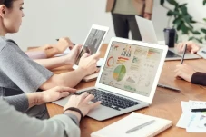 Data Analyst jadi Profesi...