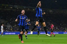 Hasil Inter Milan vs...