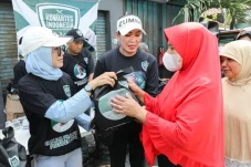 Rayakan Milad Ganjar...