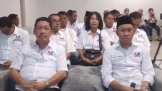 Konsolidasi, Partai...